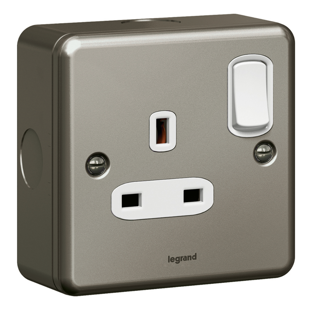 LEGRAND Synergy™ Metalclad Switch Socket 1g 13a