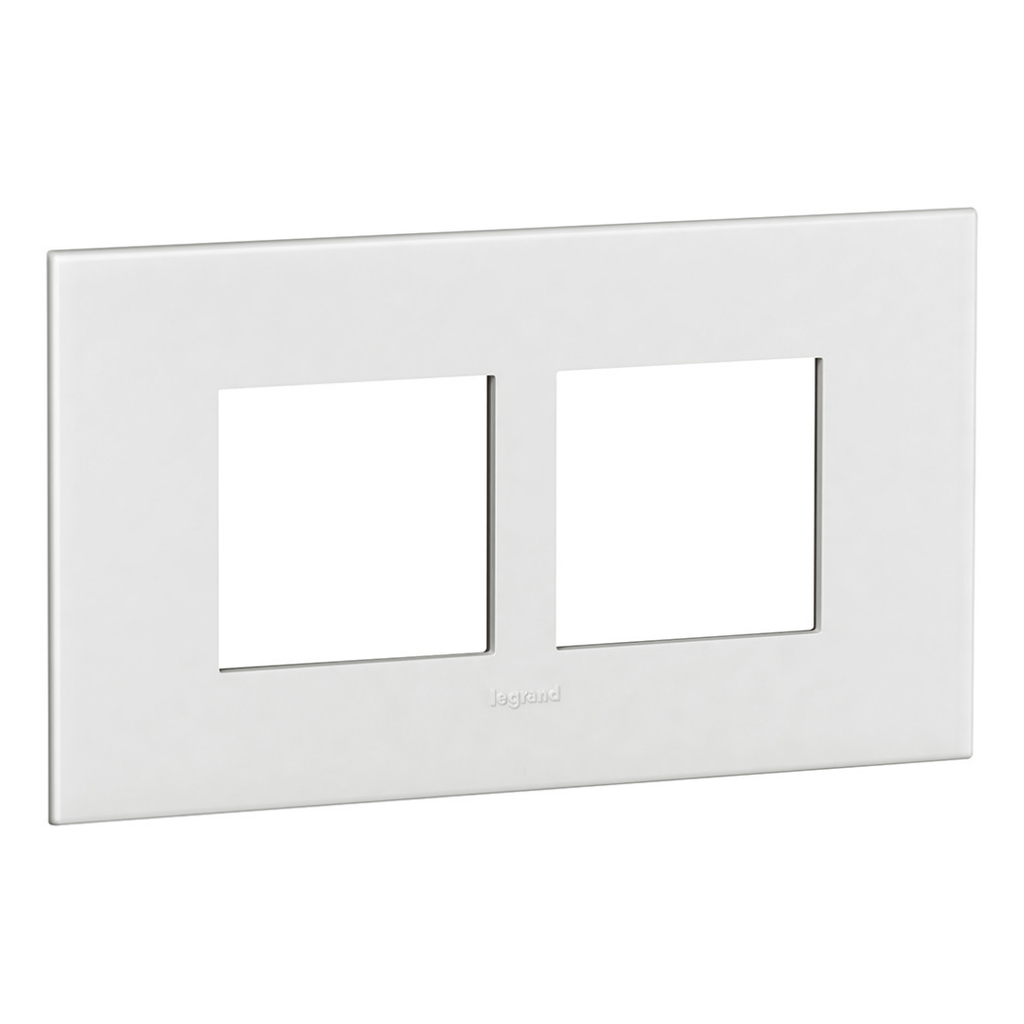 LEGRAND Arteor™ White Faceplate 6x3 2x2mod