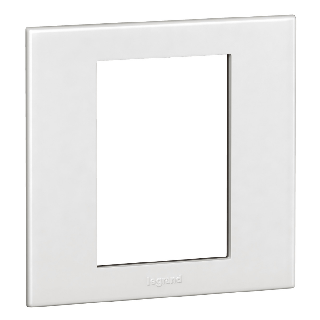 LEGRAND Arteor™ White - Faceplate 3x3 3mod