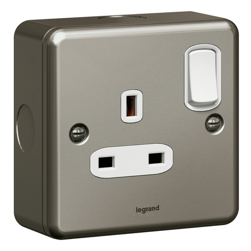 [733860] LEGRAND Synergy™ Metalclad Switch Socket 1g 13a