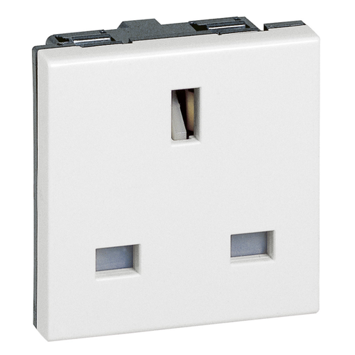 [572111] LEGRAND Arteor™ White Socket 3x13a 2mod