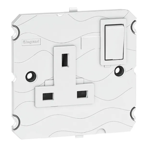 [572144] LEGRAND Arteor™ White Switch Socket 3 A- 2P+E switched+neon - 1-g