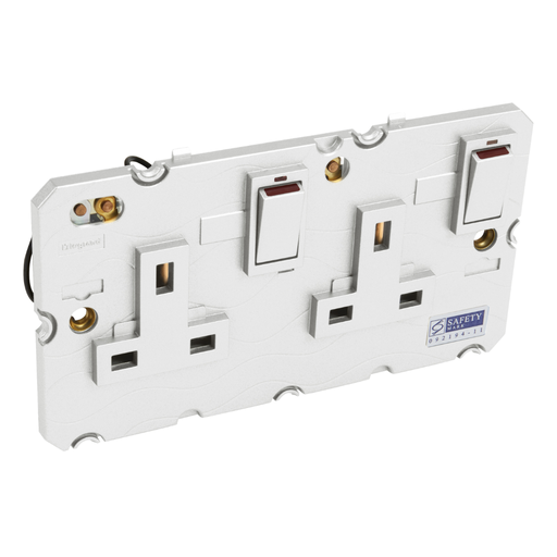 [572146] LEGRAND Arteor™ White Switch Socket 3 A- 2P+E switched+neon - 2-g