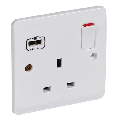 [730078] LEGRAND Synergy™ Switch Socket 13a + USB 1g White