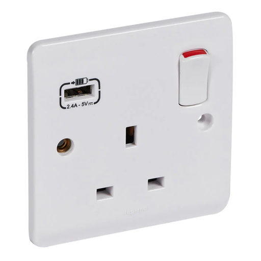 [730078a] LEGRAND Synergy™ 1 gang single pole unswitched outlet - with USB A 15W charger - White